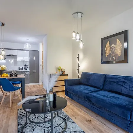 Invest Zeromskiego B3 شكلارسكا بوريبا